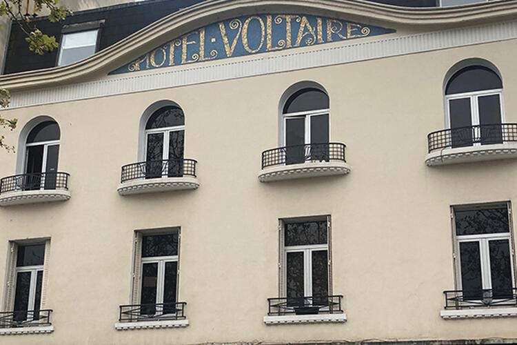 La Résidence Voltaire, appart'hôtel récent à Châteauroux entièrement rénové
